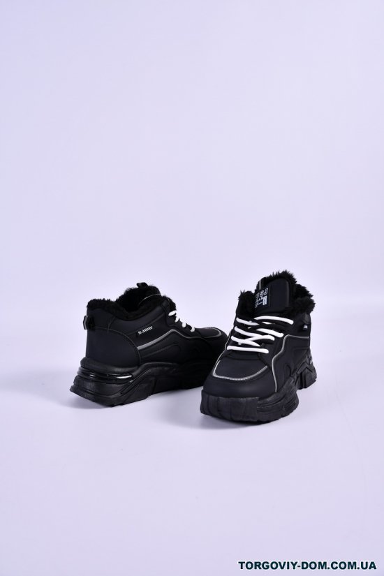 Кросівки жіночі зимові на хутрі Розмір в наявності : 37 арт.A50-1